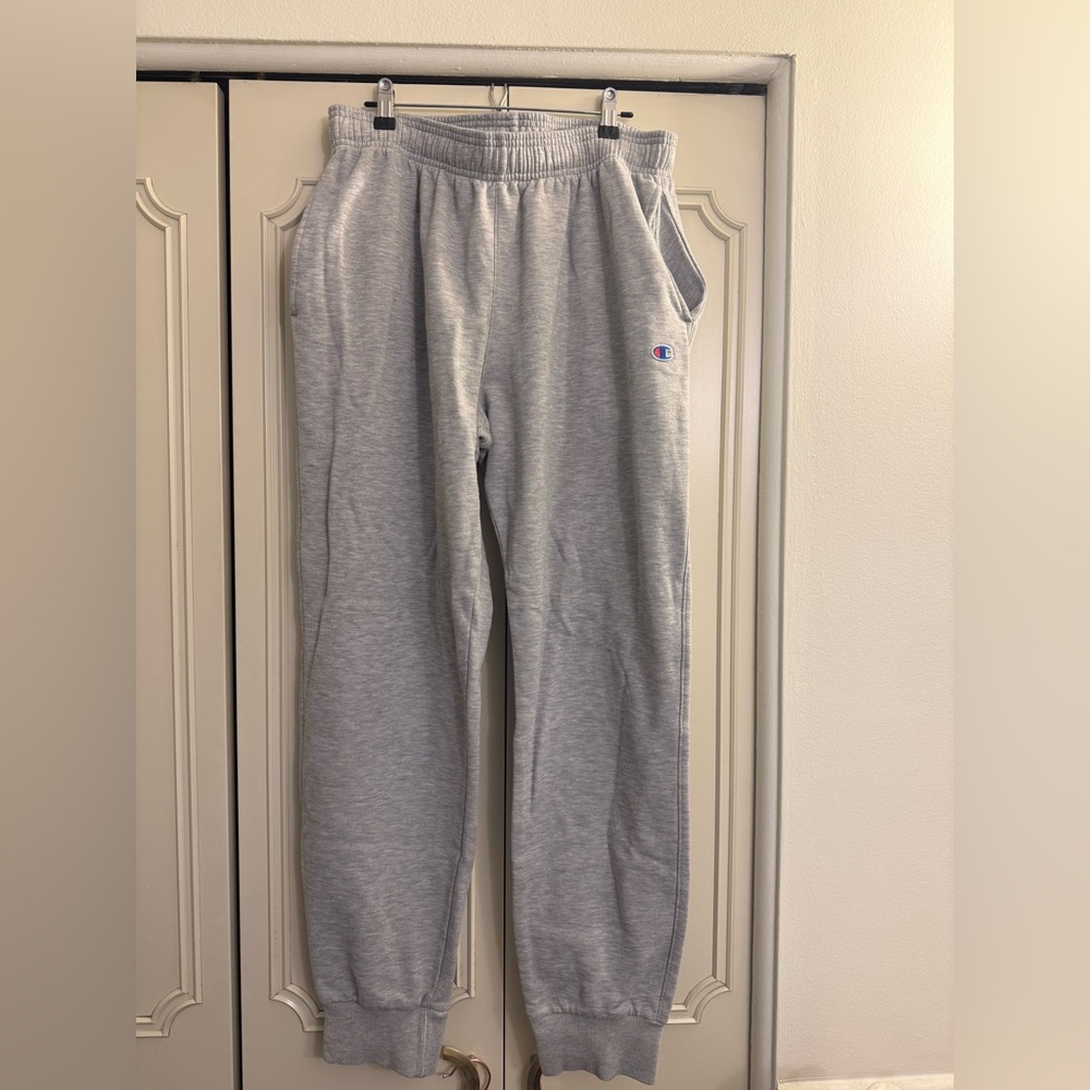 Champion Athletic wear Men’s Light Gray Sweatpants Joggers SIZE LARGE Comfy Soft